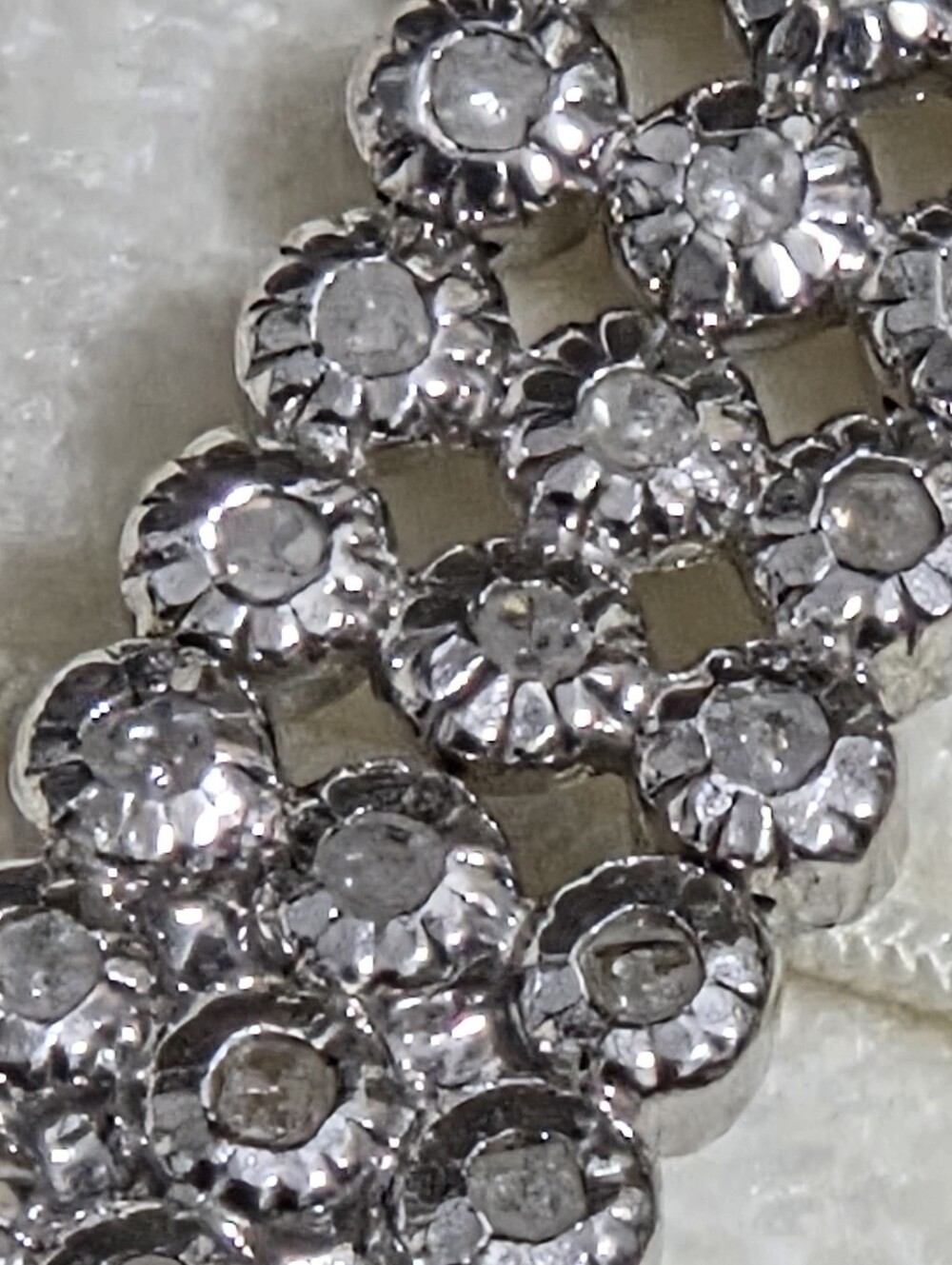 200 Genuine Diamonds Tennis Braselet with Sterling Silver